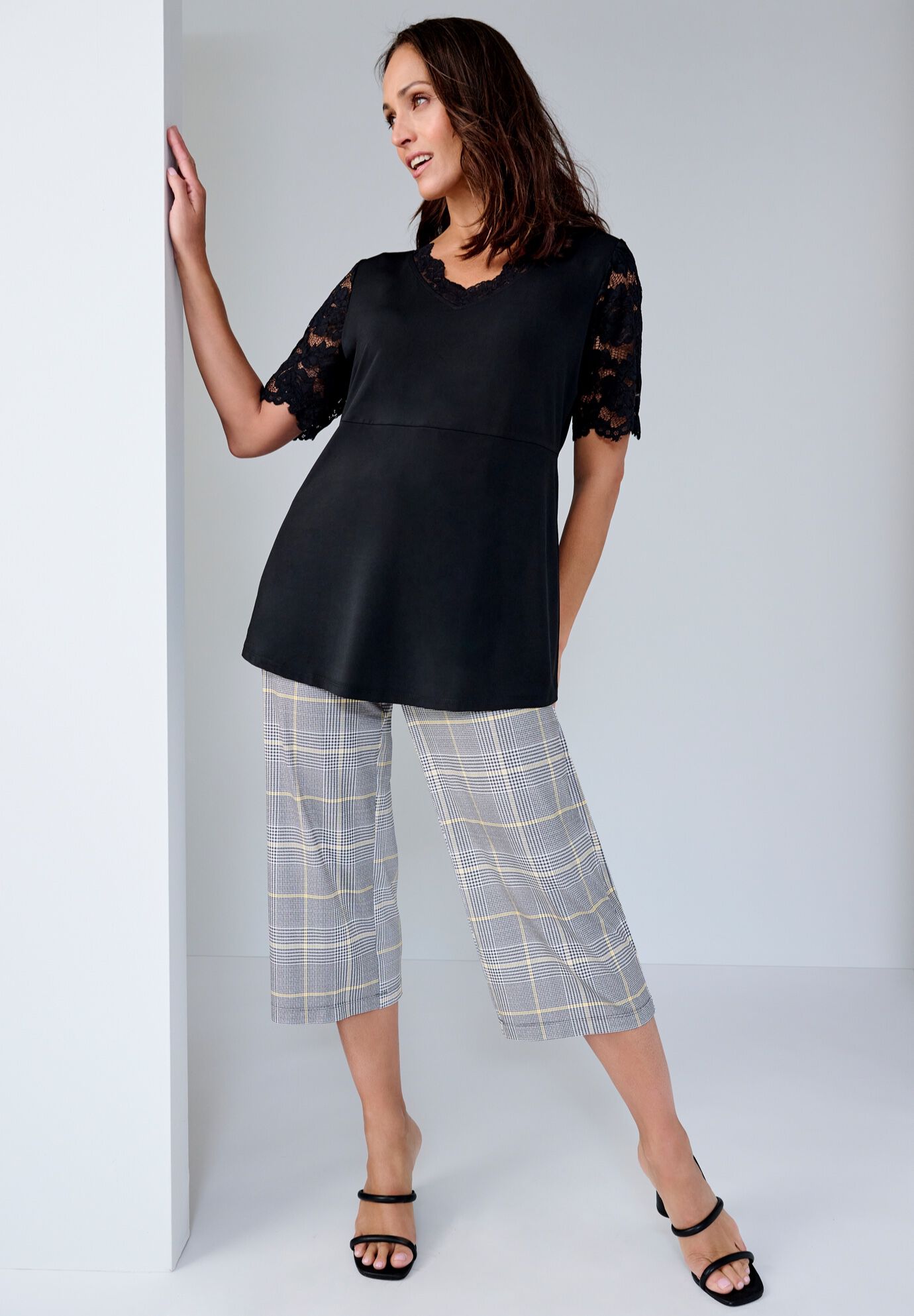 Stretch Knit Wide Leg Crop Pant, BLACK CITRUS PLAID, hi-res image number 0