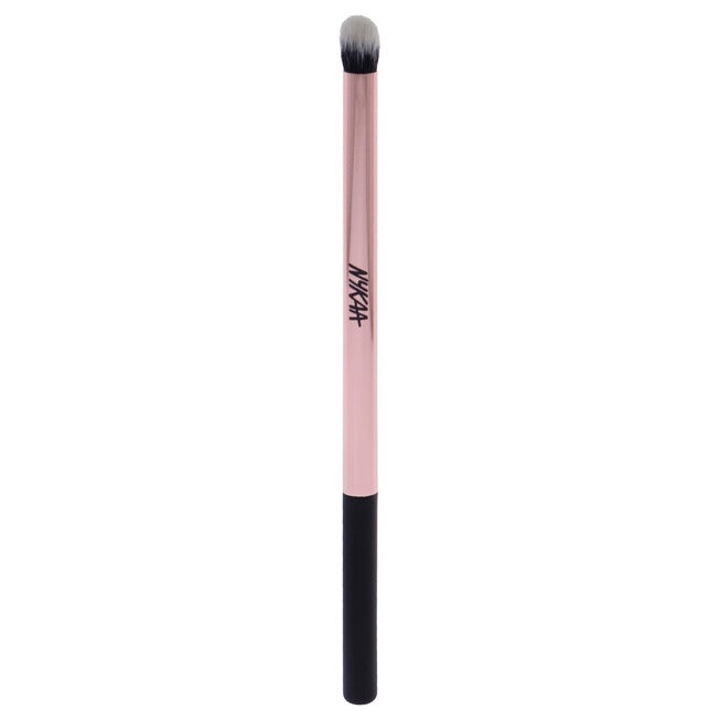 BlendPro Eyeshadow Blending Makeup Brush by Nykaa Cosmetics for Women - 1 Pc Brush, See Description, alternate image number 2