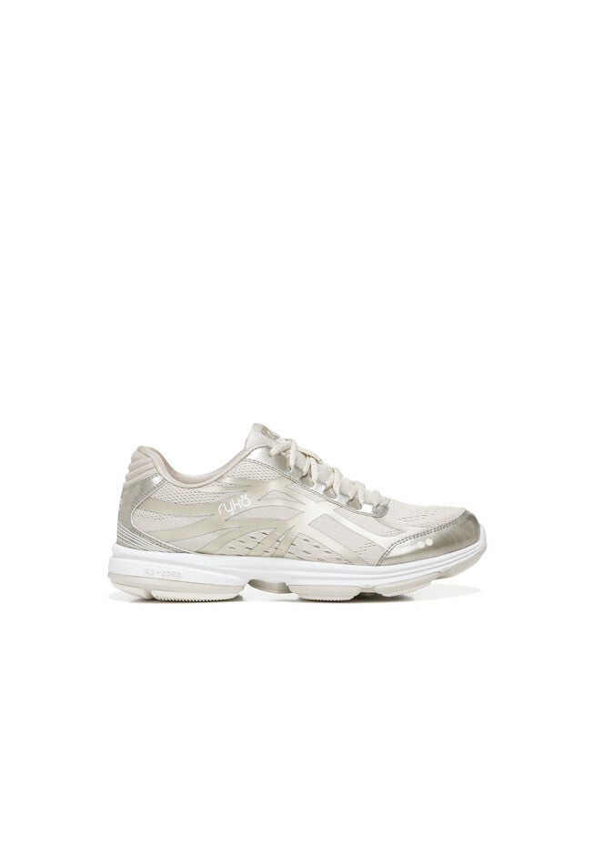Devotion Plus 3 Sneakers, , alternate image number 2