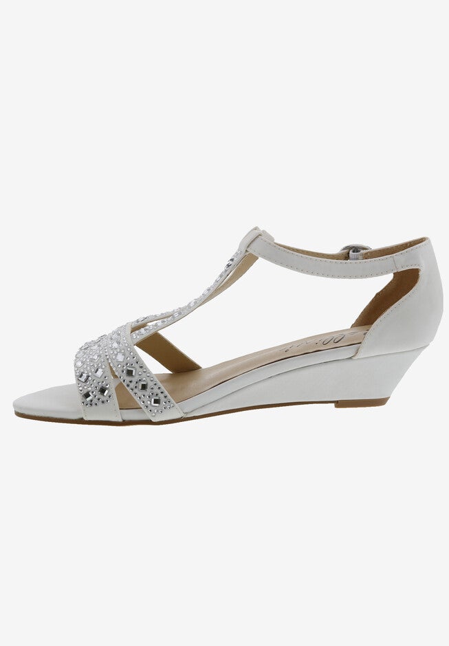 Laaris T-Strap Sandal, , alternate image number 3