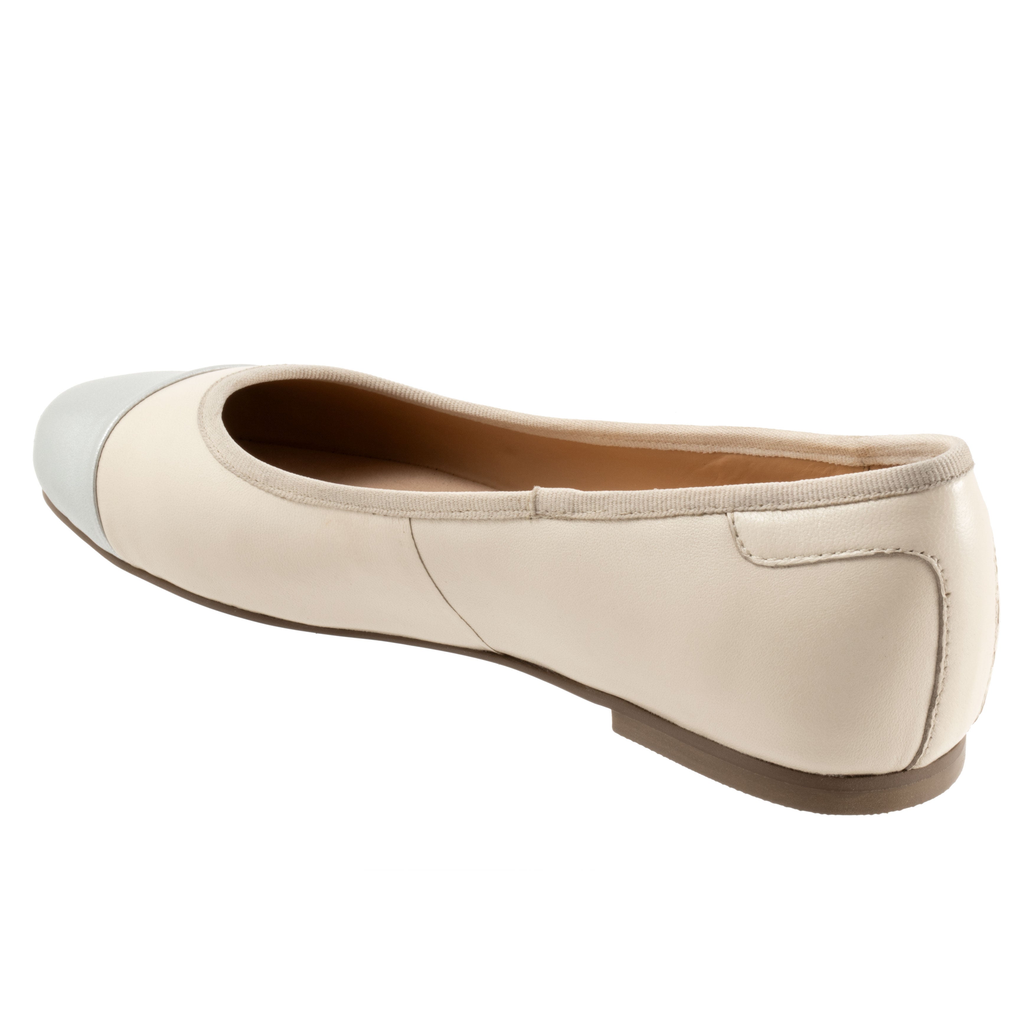 Clara Flat, IVORY, on-hover image number 1