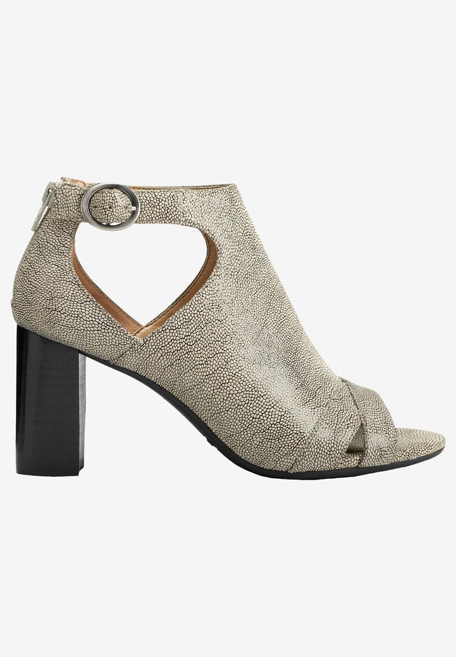 Song Bird Pump by Aerosoles®, , alternate image number 3