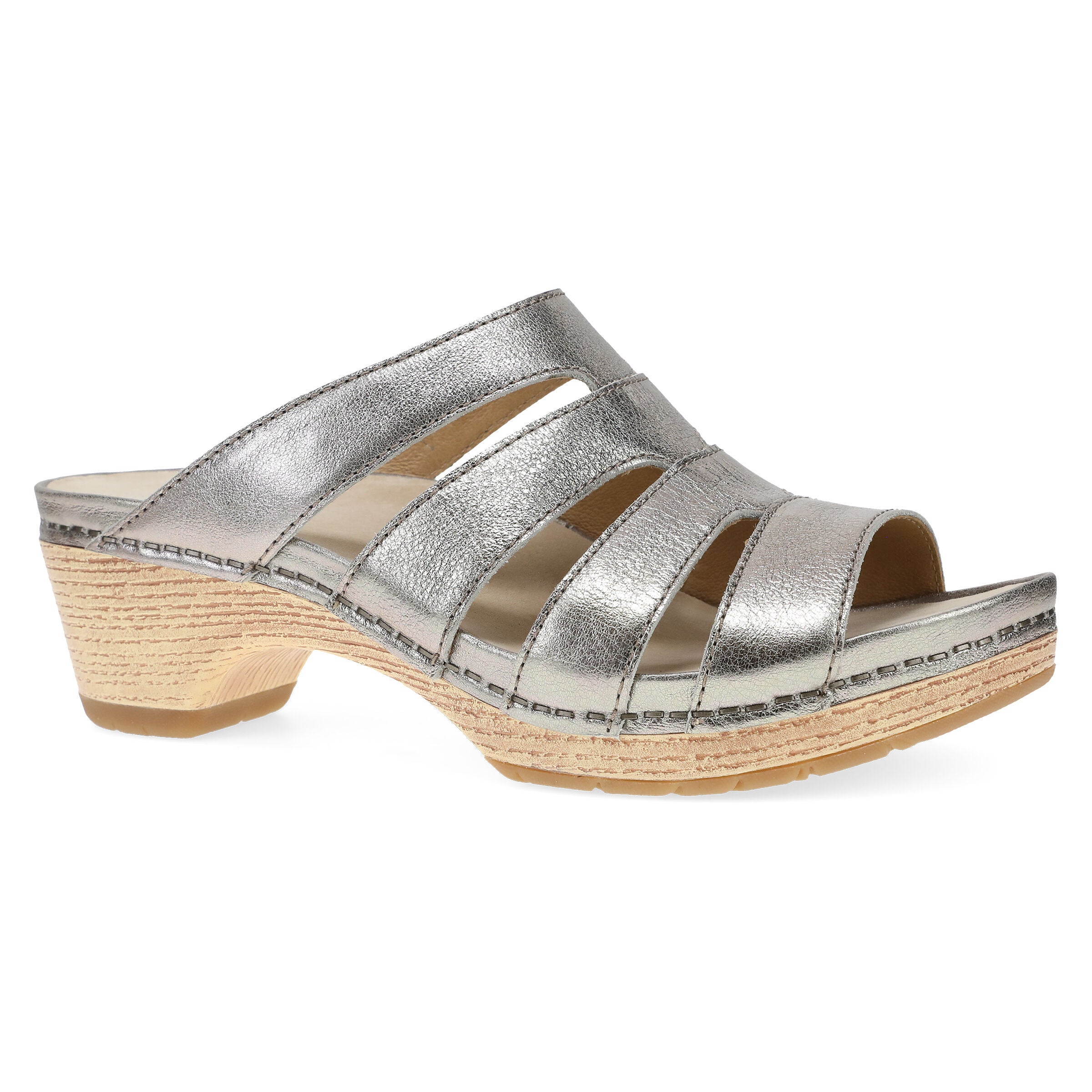 Lyndi Sandal, PLATINO, hi-res image number 0