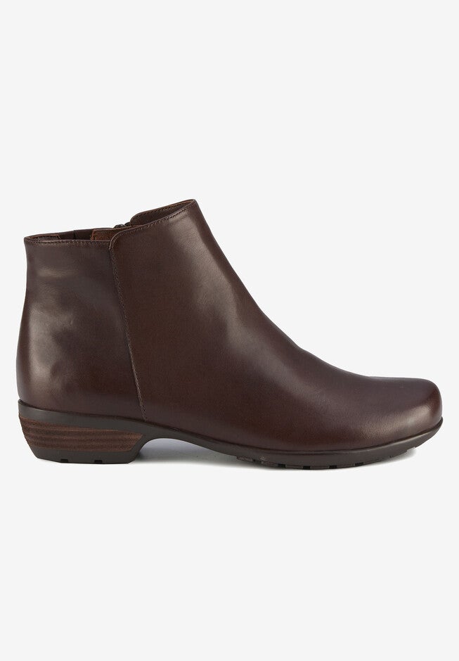 Ezra Bootie, , on-hover image number 1