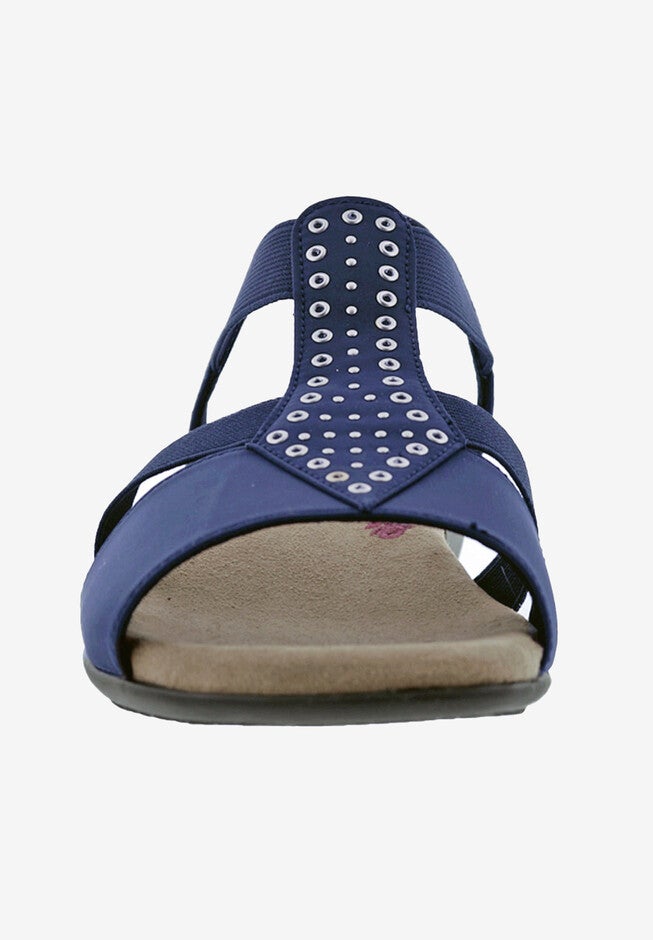 Miriam Sandal, , alternate image number 4