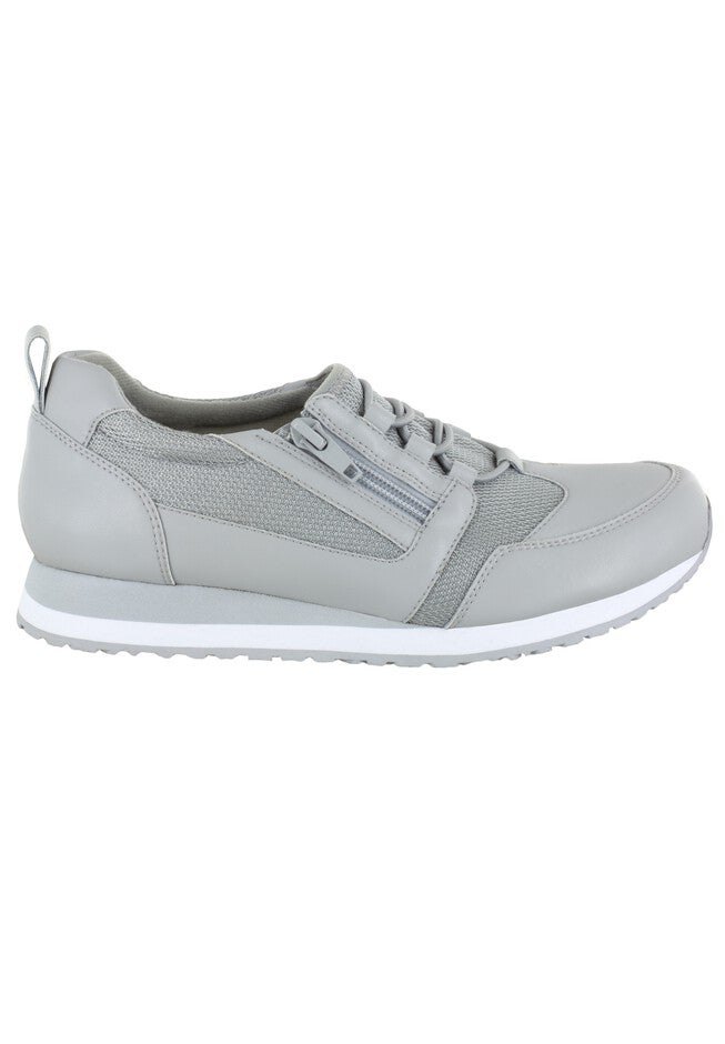 Mckinley Sneakers , , alternate image number null