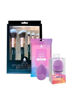 Makeup Essentials Bundle: Brushes, Wipes & Blender Sponge