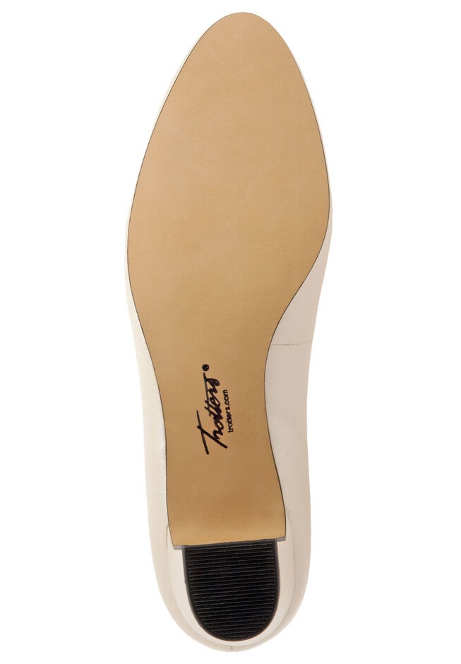 Jamie Pump by Trotters®, , alternate image number 2