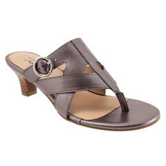 Nikki Sandal
