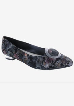 Frilly Loafer