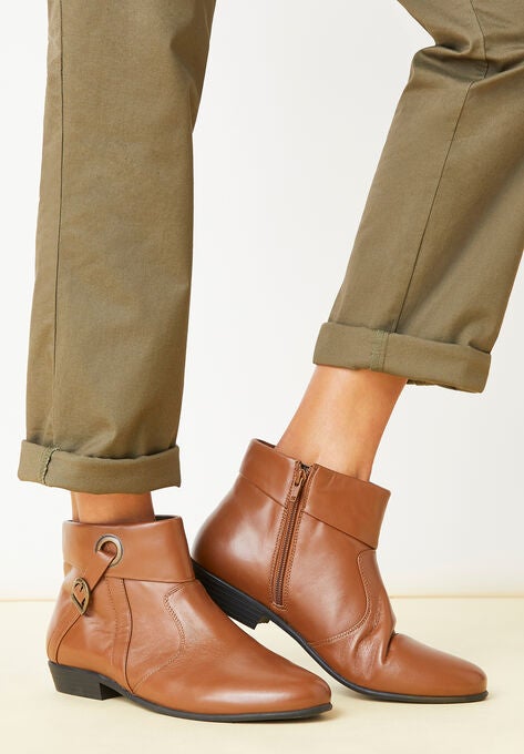 The Terri Leather Bootie, , alternate image number null