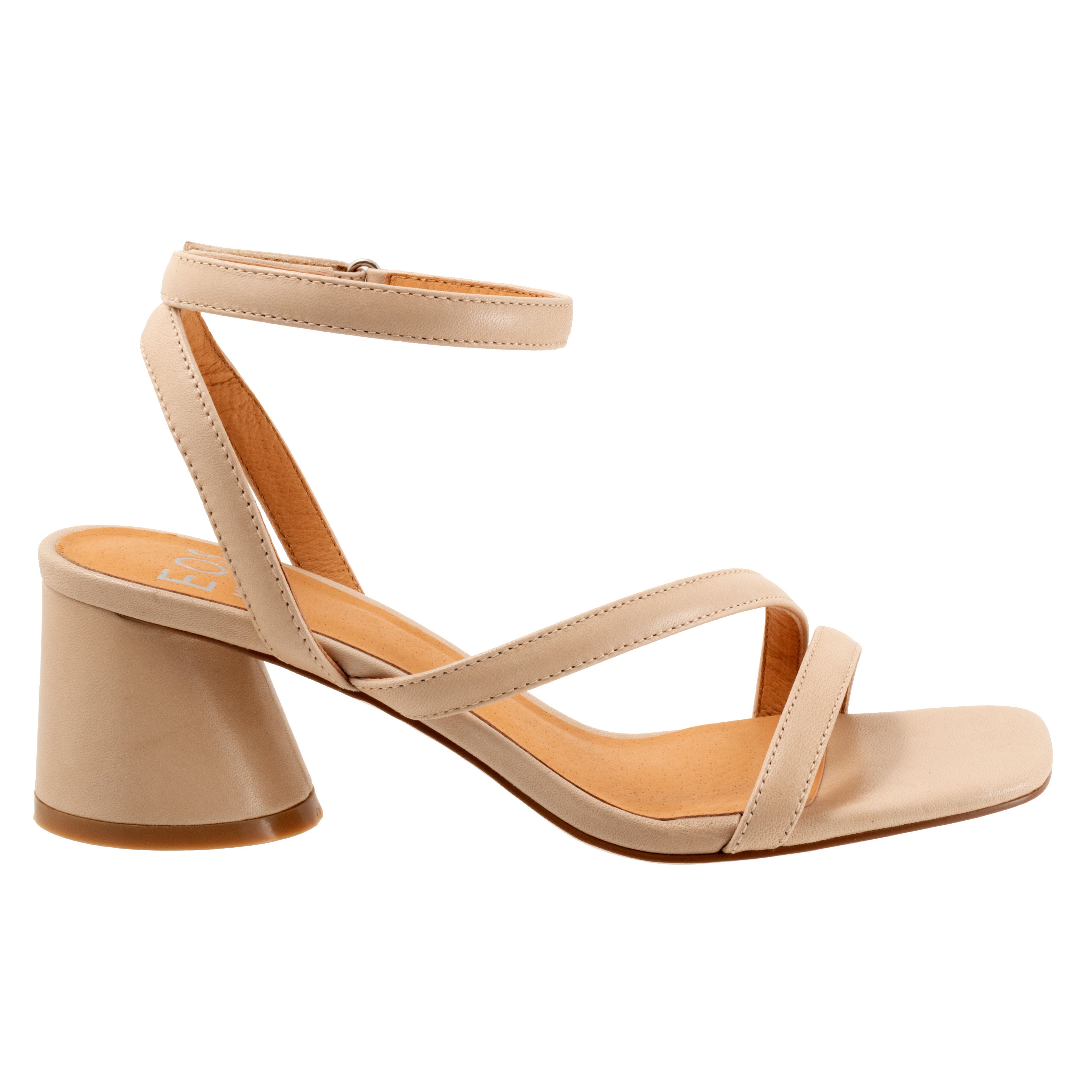 Petricia Sandal, NUDE, alternate image number 4