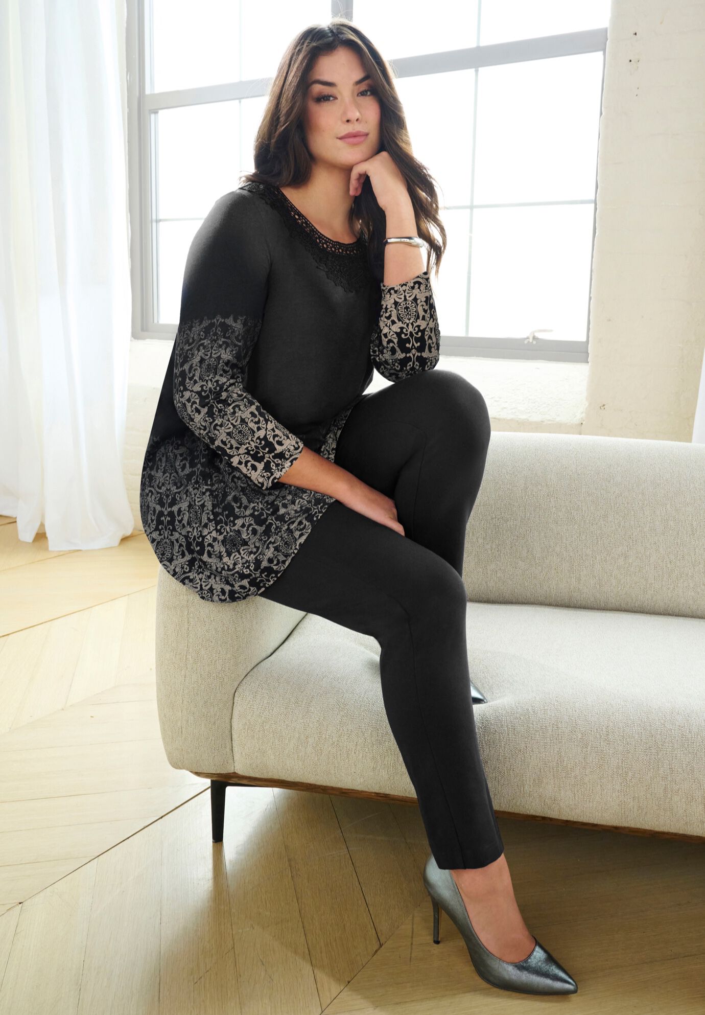 Ultra Drape V Neck Lace Print Tee, , alternate image number 2