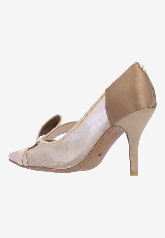Olene Pump, , on-hover image number null