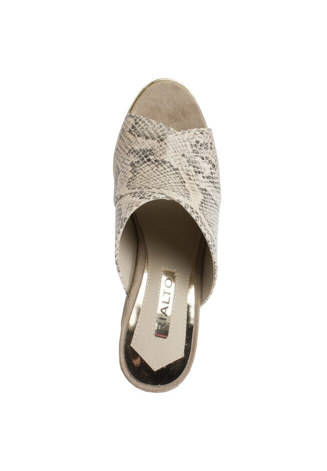 Wendall Sandal by Rialto, , alternate image number null