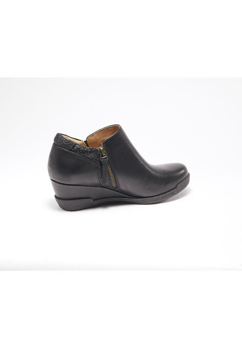 Devina Bootie, , on-hover image number null