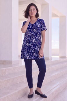 Plus Size Ultimate Cotton V-Neck Short Sleeve Tunic