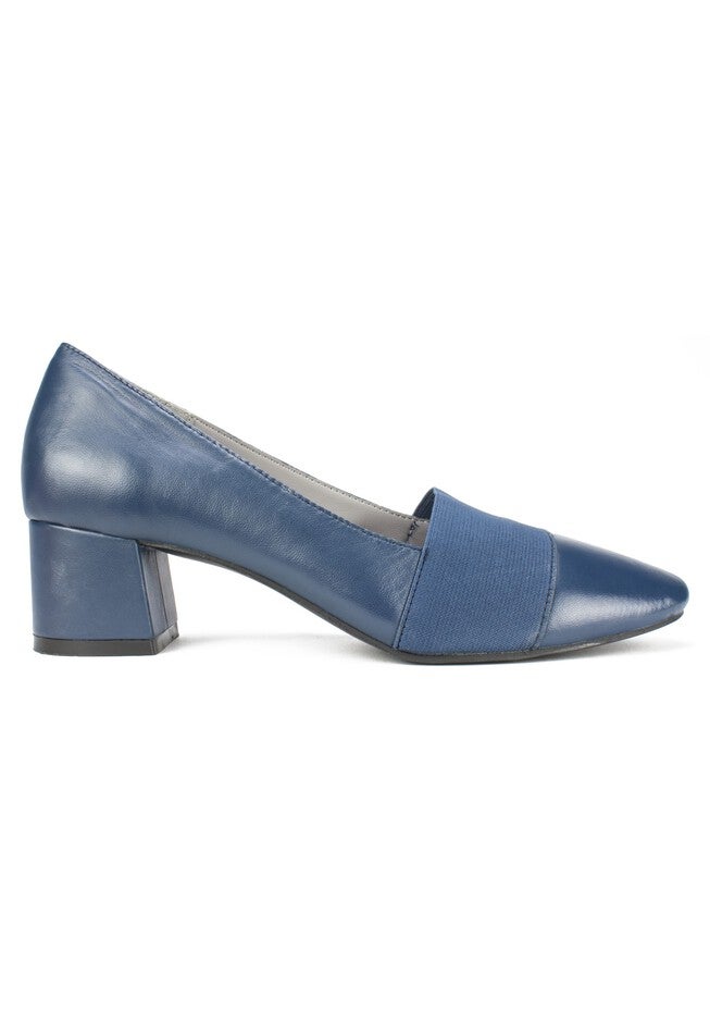 Vivian Pump by Cliffs by White Mountain, , alternate image number null