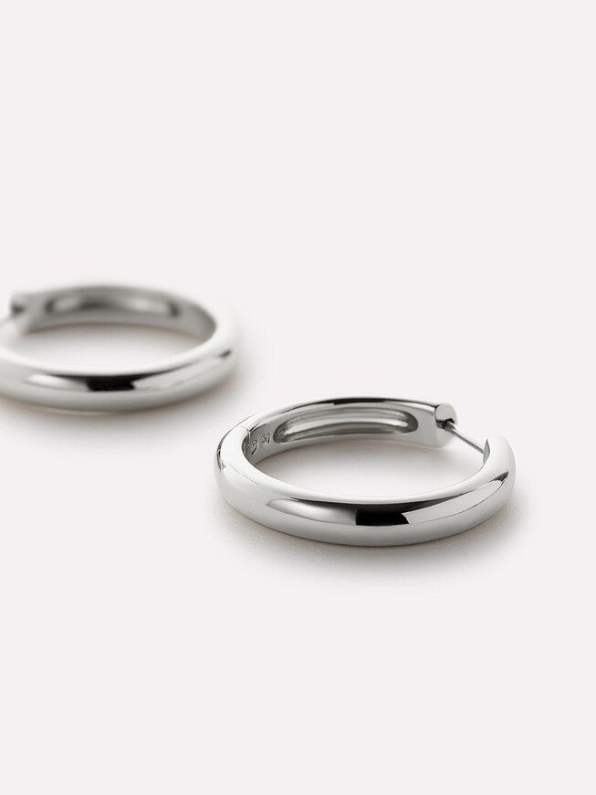 Giulia Large Silver Hoop Earrings, SILVER, alternate image number 4