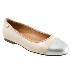 Clara Flat