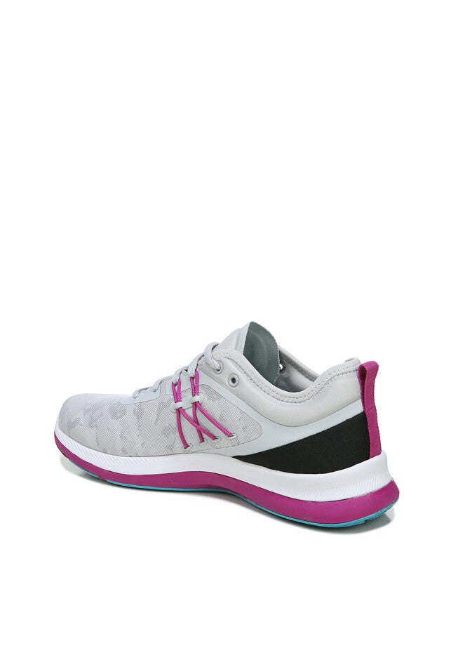 Dynamic Pro Cross Training Sneaker, , alternate image number null