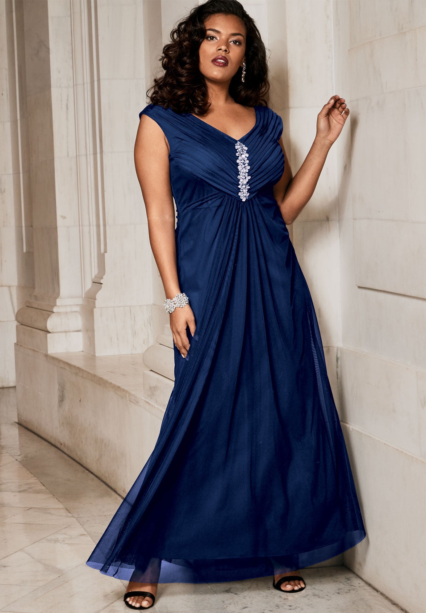 Bead Front V-neck Dress, , alternate image number 8