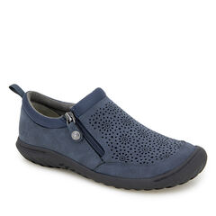 Avery Closed Casual Flat