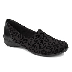 Prim Stretch Slip On