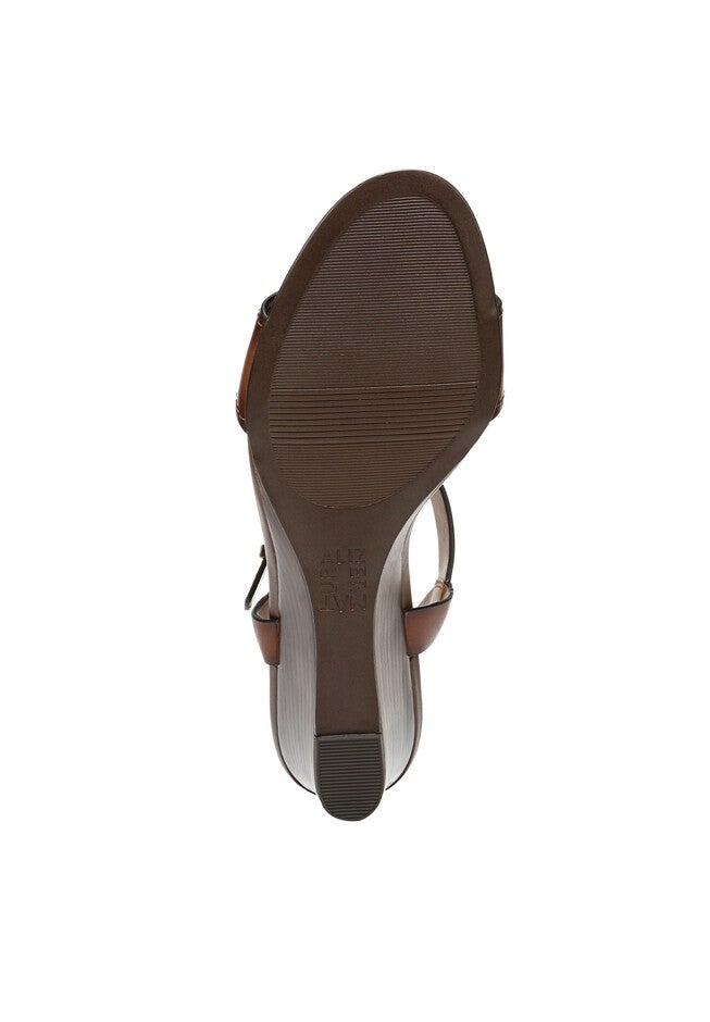 Sonia Wedge , , alternate image number 2