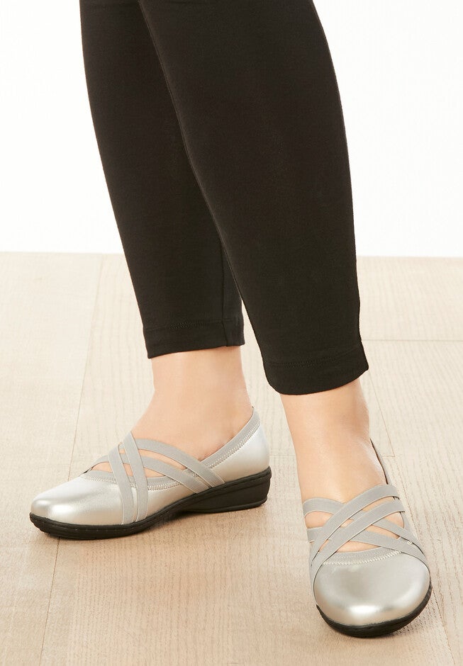 The Ari Flat by Comfortview, , alternate image number null