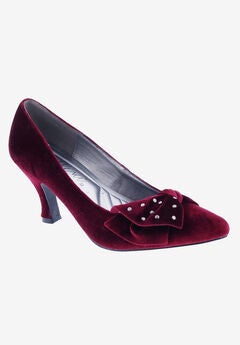 Charm Stud Kitten Heel Pump