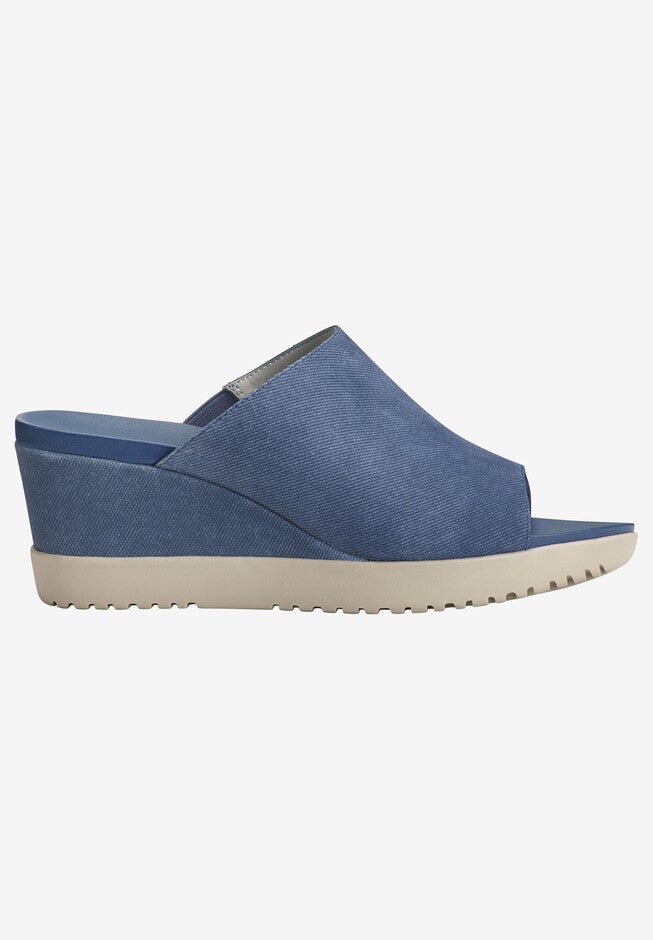 Blonde Wedge by Aerosoles®, , alternate image number 3