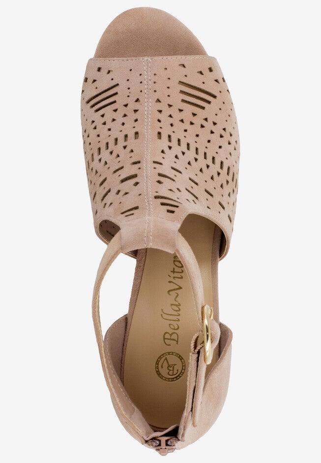 Finn Sandal , , alternate image number null