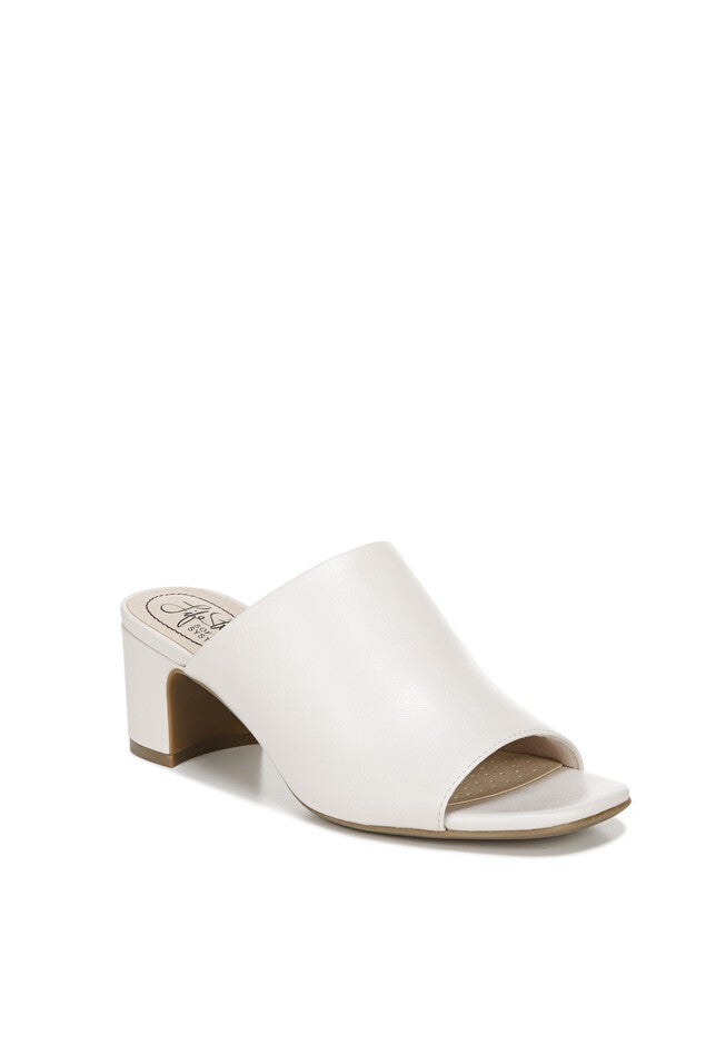 Cleo Slides , BONE, hi-res image number null