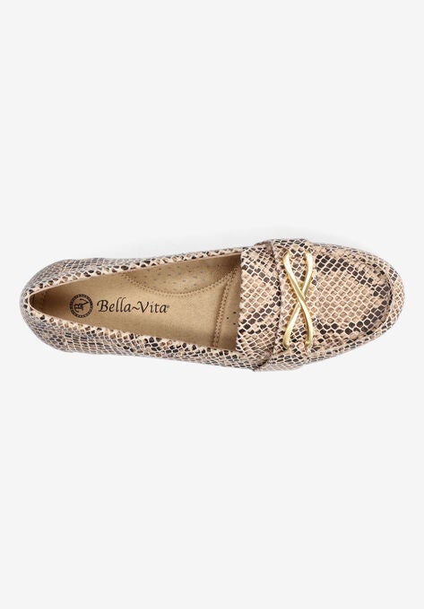 Susmita Loafer, , alternate image number null