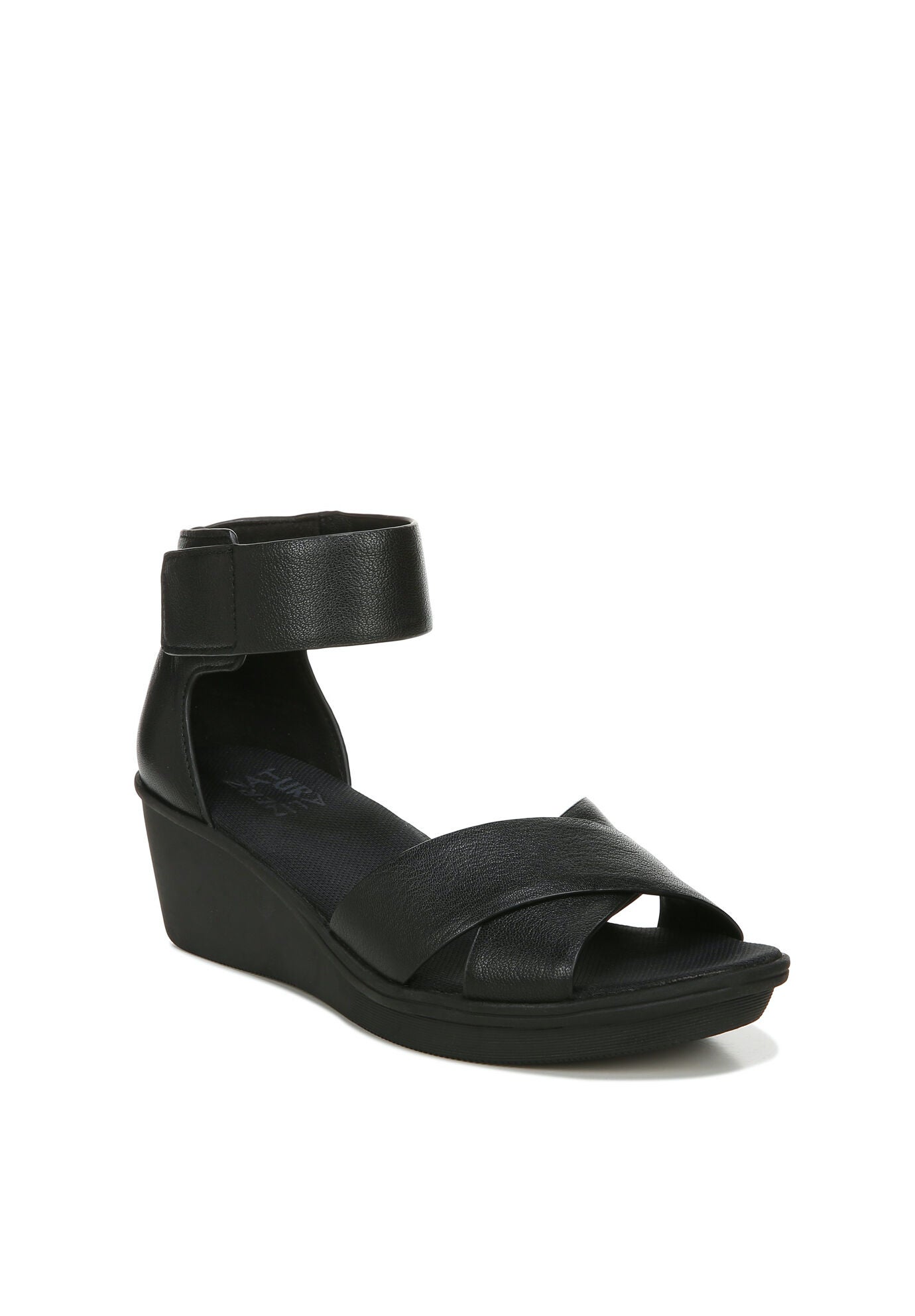 naturalizer extra wide width shoes