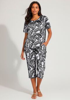 Plus Size 2-Piece Printed Henley Top and Capri Set