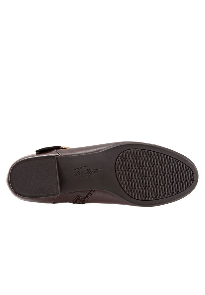 Mika Boot , , alternate image number null