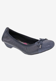 Tasha Flat