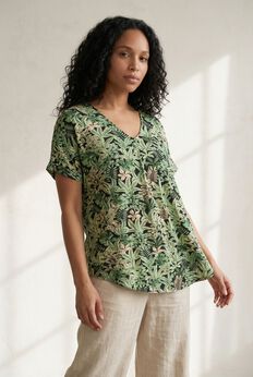 Stretch Knit V-neck Short Sleeve Inverted Pleat Tunic