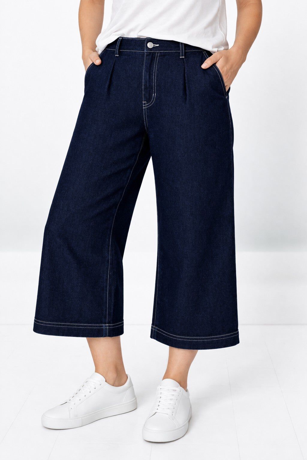 Lightweight Wide-Leg Crop Mid-Rise Elastic Waist Jeans