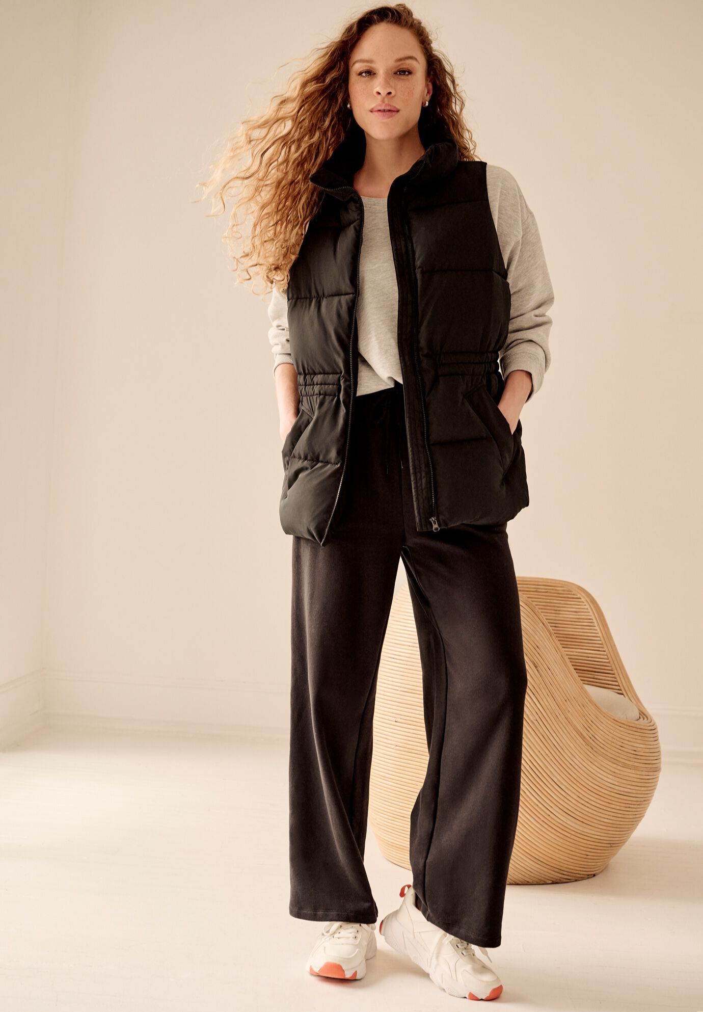 Puffer Vest with Elastic Waist, BLACK, alternate image number 2