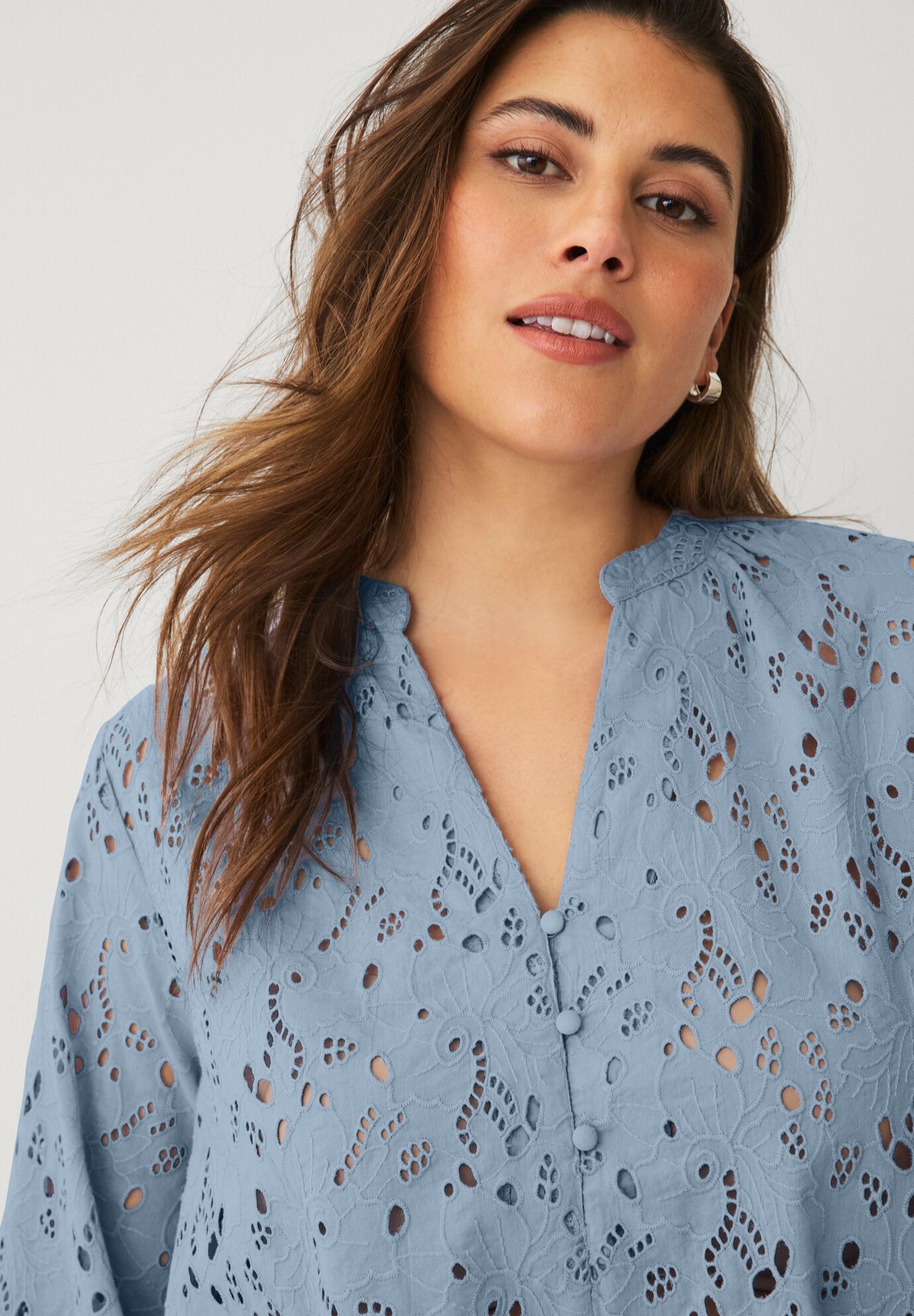 Eyelet Blouse With Notch V-neck & Blouson Sleeves, BLUE LAKE, alternate image number 2
