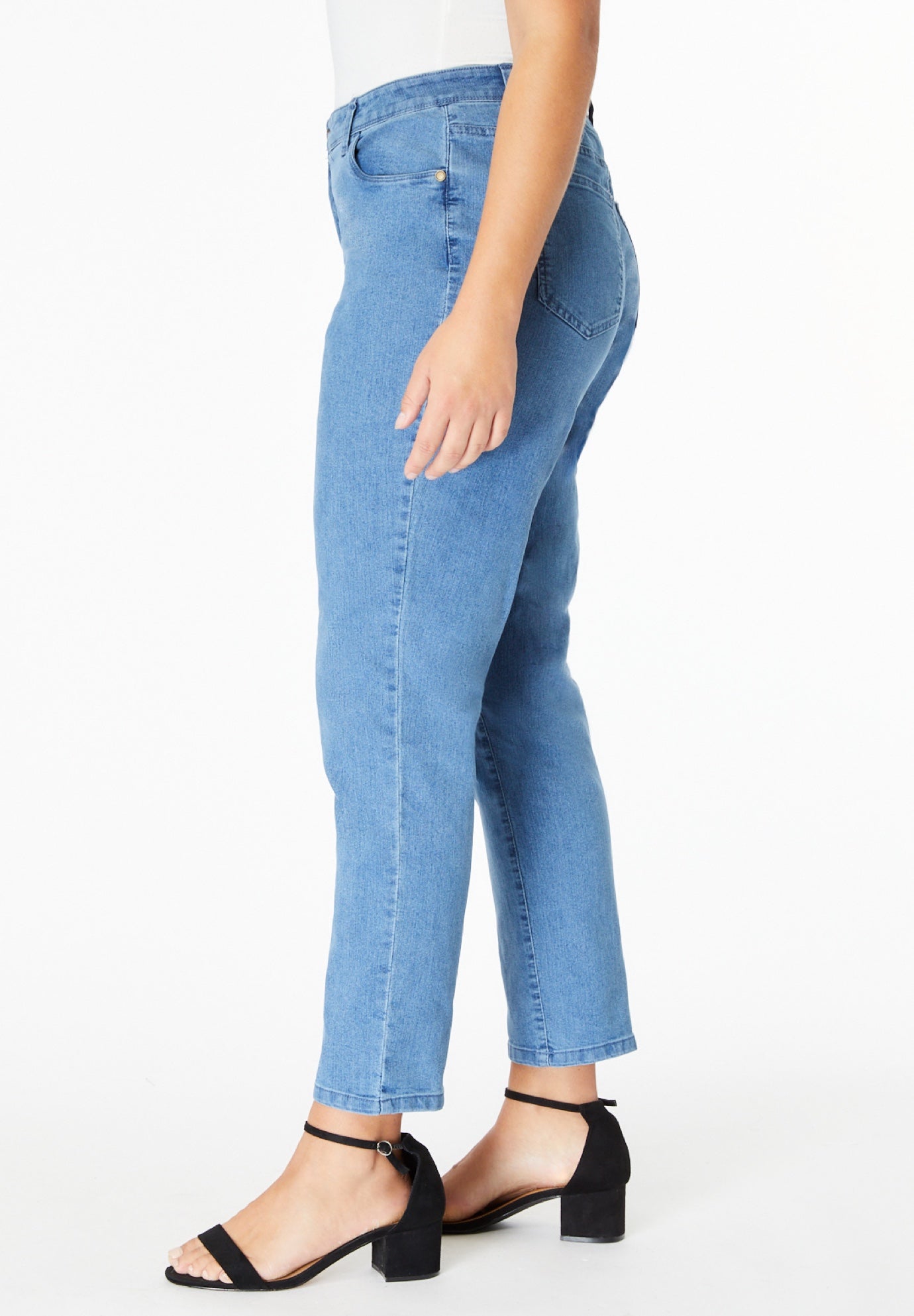 Plus Size Classic Stretch Boyfriend Jean image number 2