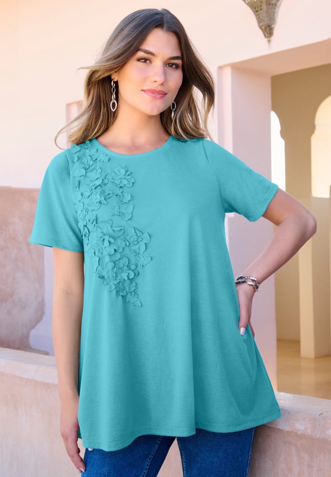 3-D Appliqued Swing Tee image number 3