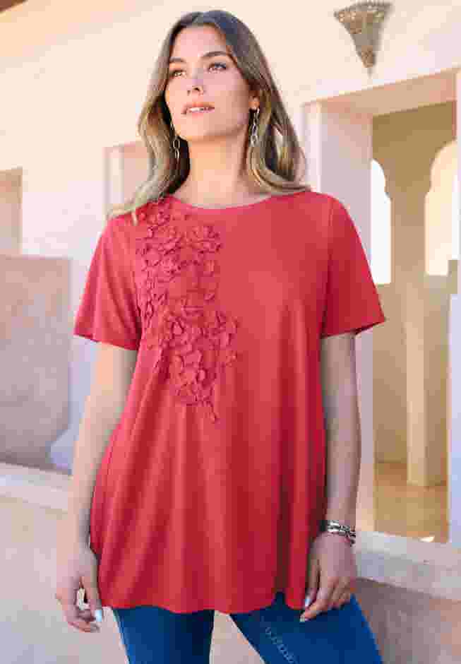 3-D Appliqued Swing Tee image number 3