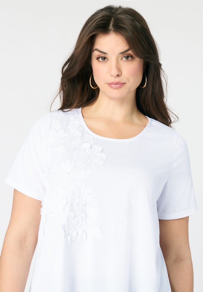 3-D Appliqued Swing Tee image number 3