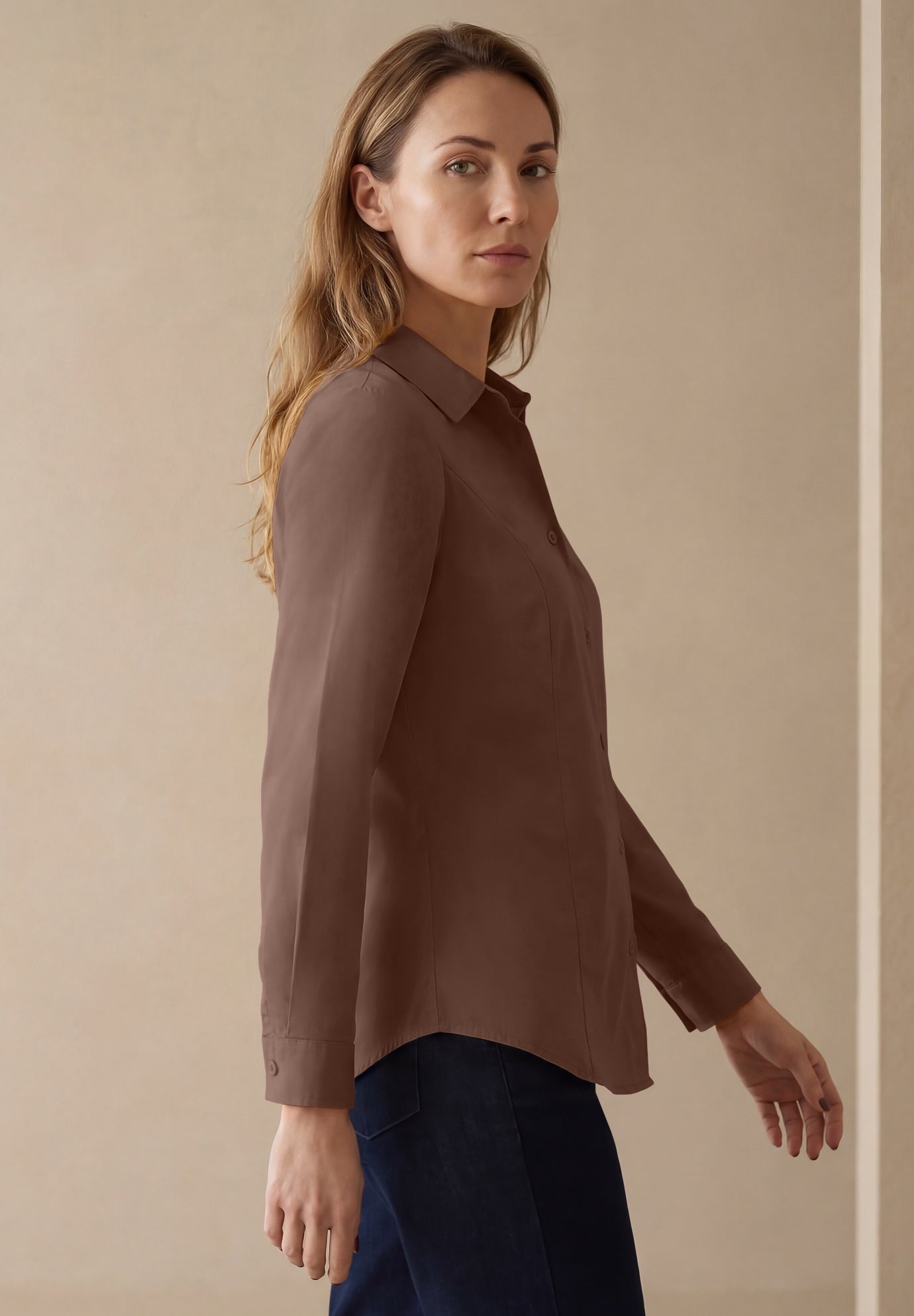 Stretch Cotton Poplin Button Down Shirt image number 2