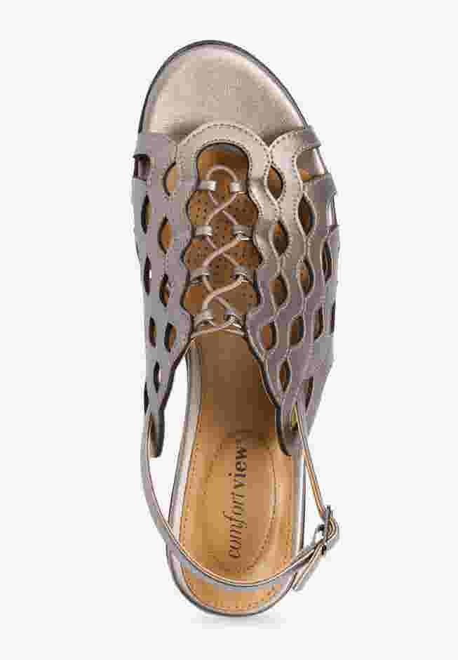 The Brooks Shootie image number 7