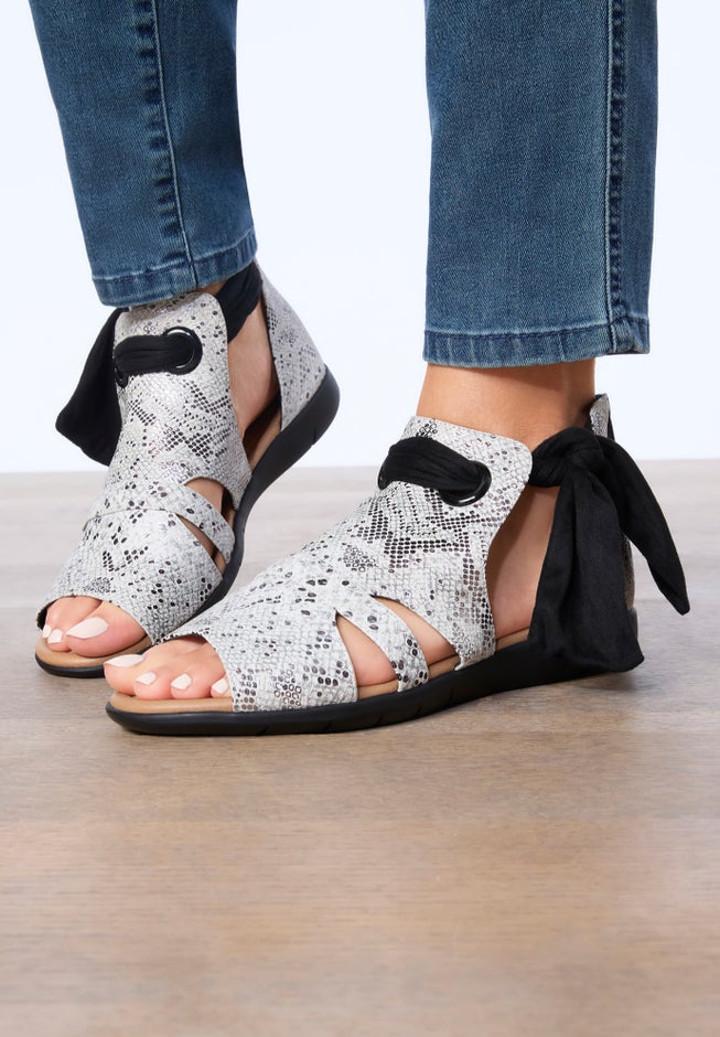 The Annika Shootie image number 0